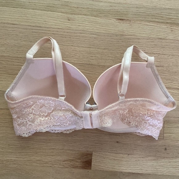 Victoria’s Secret Dusty Rose Push-up Bra - Picture 5 of 7